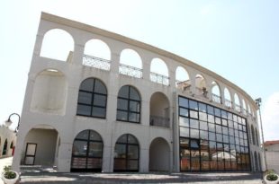 Il Teatro San Gavino Monreale.