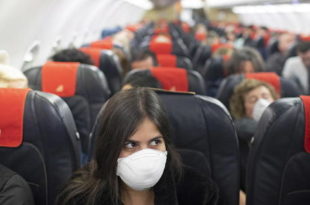 viaggiare in aereo mascherine