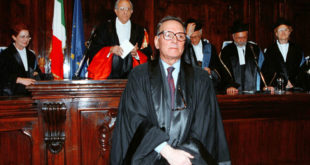 Cagliari, 31 Marzo 2000: Ennio Morricone riceve laurea honoris causa