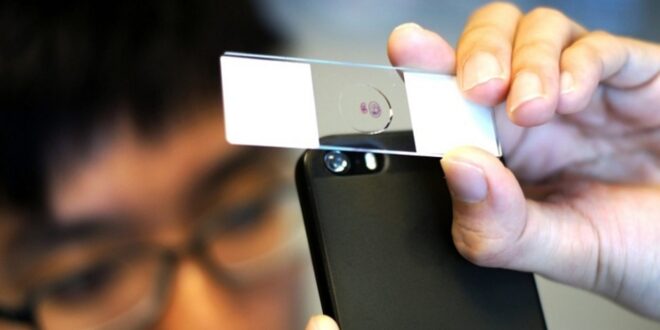 Le lenti italiane che trasformano lo smartphone in un microscopio