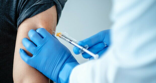 5739600 0713 vaccino ansa..