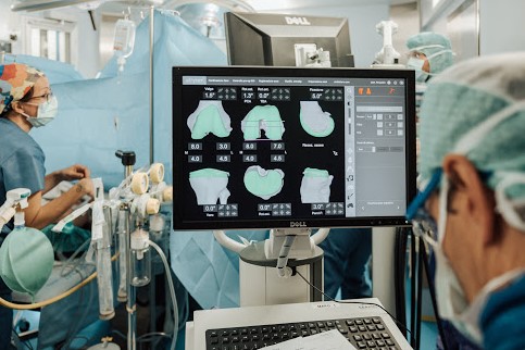 sala operatoria ortopedica robotica