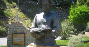 busto di Isabella Morra nel Parco letterario di Valsinni