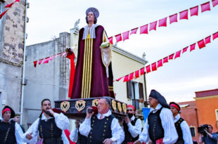 Celebrazione della Festa Manna di SantAntioco religione spettacoli ed enogastronomia sullIsola del Sulcis