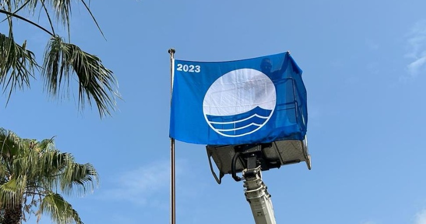 la bandiera blu 2023 sventola a torre grande